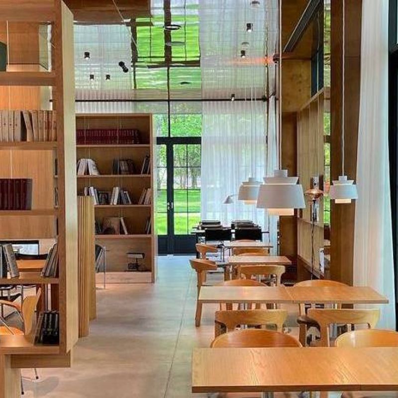 Библиотеки-кафе: где книги читать вкусно