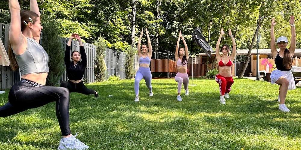 The Bassein x TOPSTRETCHING®: бесплатные тренировки под открытым небом