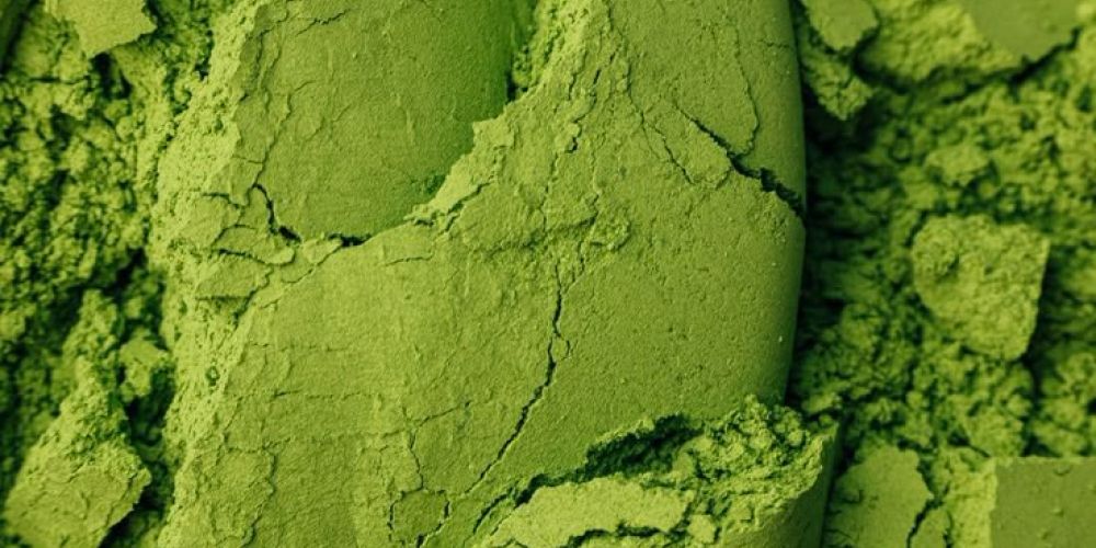 Зеленые миксы-суперфуды: зачем и кому их пить?