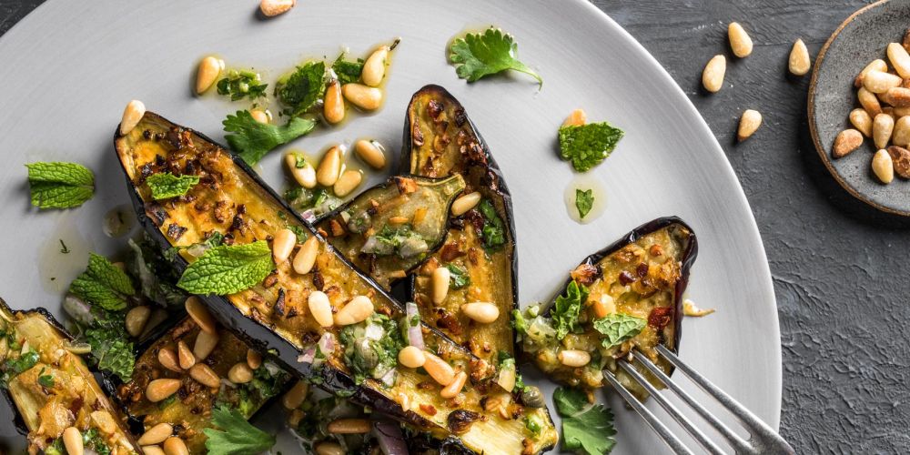 Салат из баклажанов с кедровым орехом