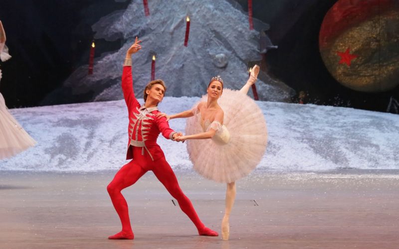 Где смотреть Щелкунчика на Новый год