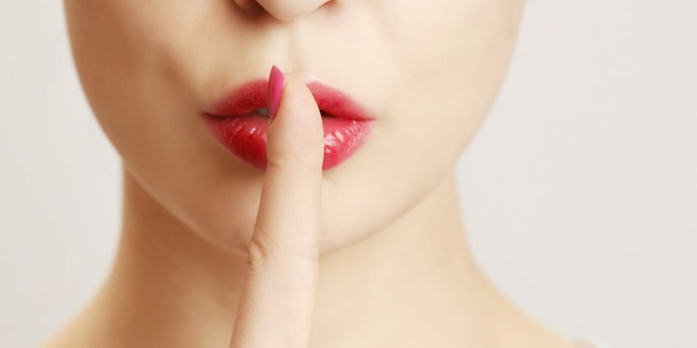 Как правильно ухаживать за губами?