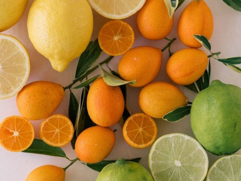 здоровая диета с овощами и фруктами